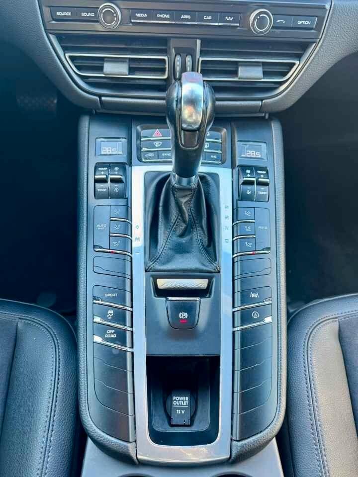 Porsche Macan 2.0 BENZINA 245 CV