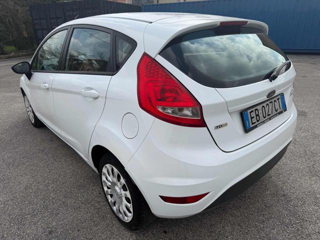FORD Fiesta 1.4 TDCi 68CV 5p Titanium senza lavoro da fare