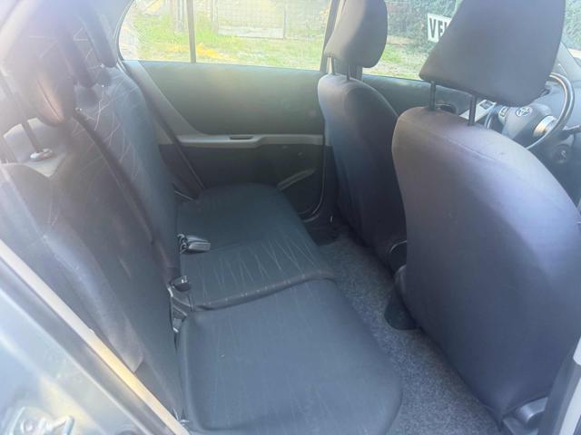 TOYOTA Yaris 108km 1.3 5p Sol senza nessun lavoro da fare