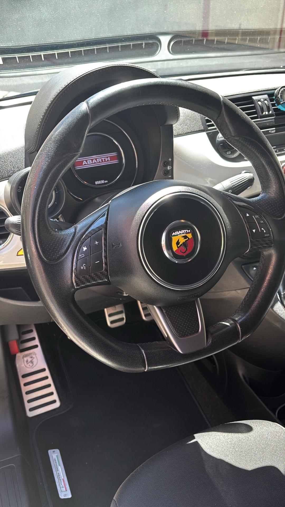 Abarth 500 1.4 Turbo T-Jet Custom