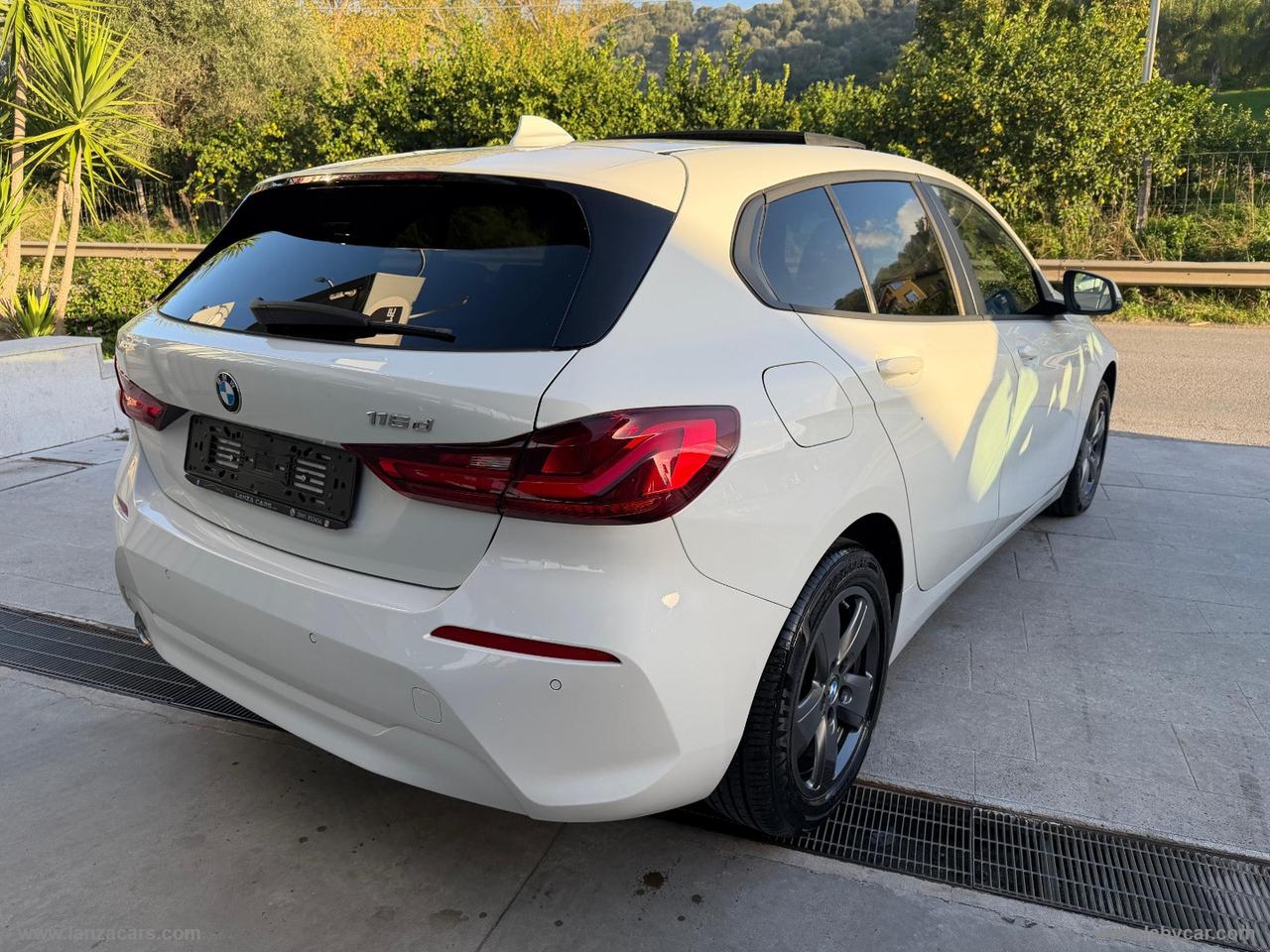 BMW 116d 5p. Advantage