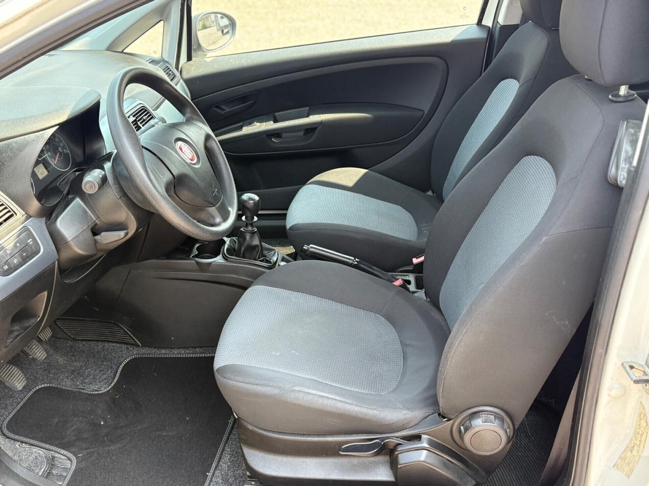Fiat Grande Punto 1.2 BENZINA 2011 NEOPATENTATI