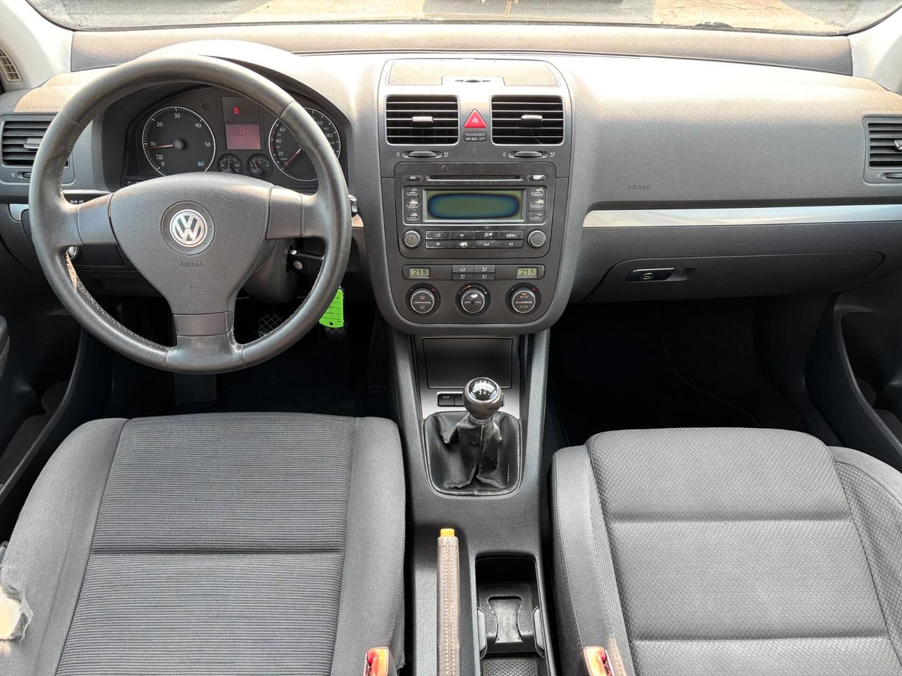 Volkswagen Golf 2.0 16V TDI 5p. Sportline