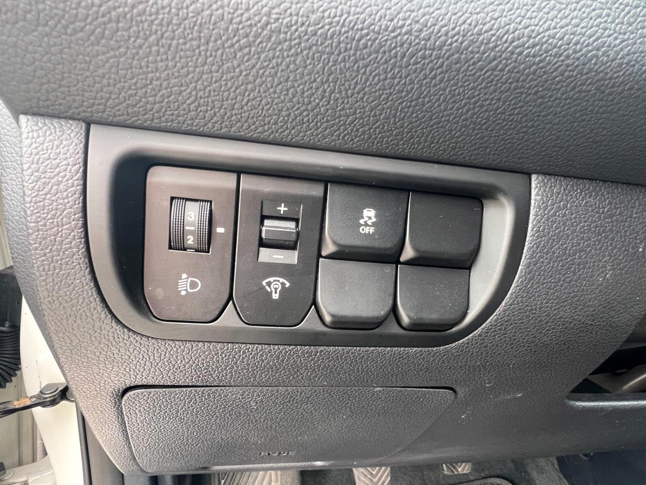 Kia Rio 1.1 CRDi 5p. Cool OK PER NEOPATENTATI