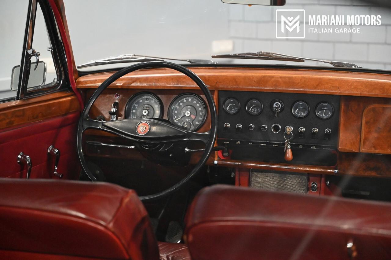 Jaguar MK II 2.4