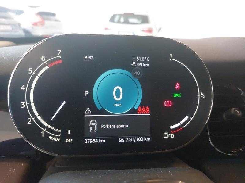 MINI COOPER ESSENTIAL AUTO 5 PORTE BERLINA