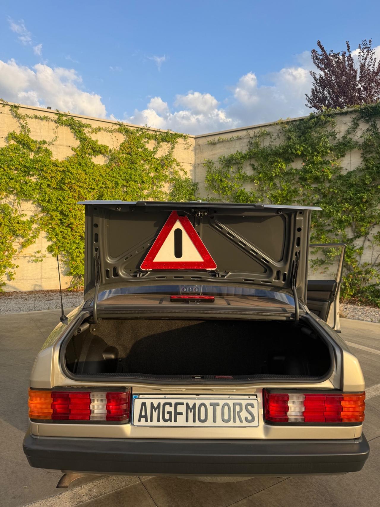 Mercedes-benz 190 2.0 E