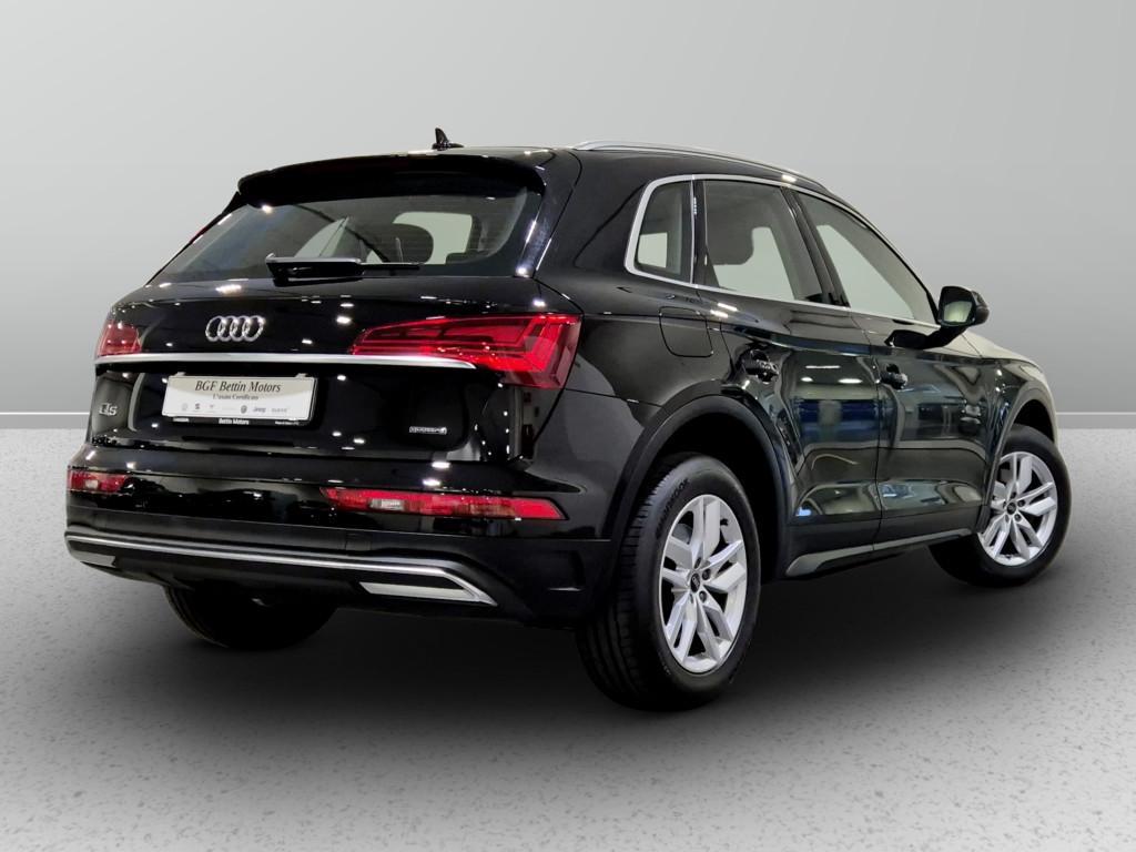 Audi Q5 40 2.0 tdi mhev Business quattro s tronic