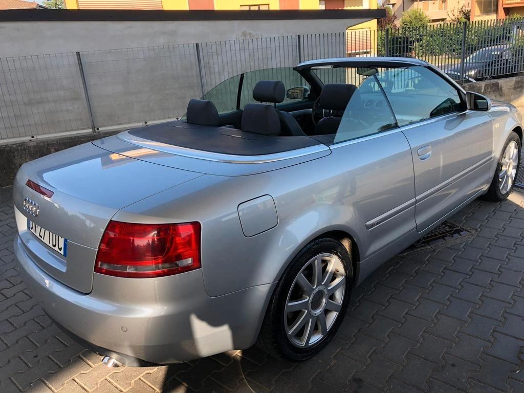 Audi A4 Cabriolet 2.0 TDI F.AP.*capotta entra acqua)