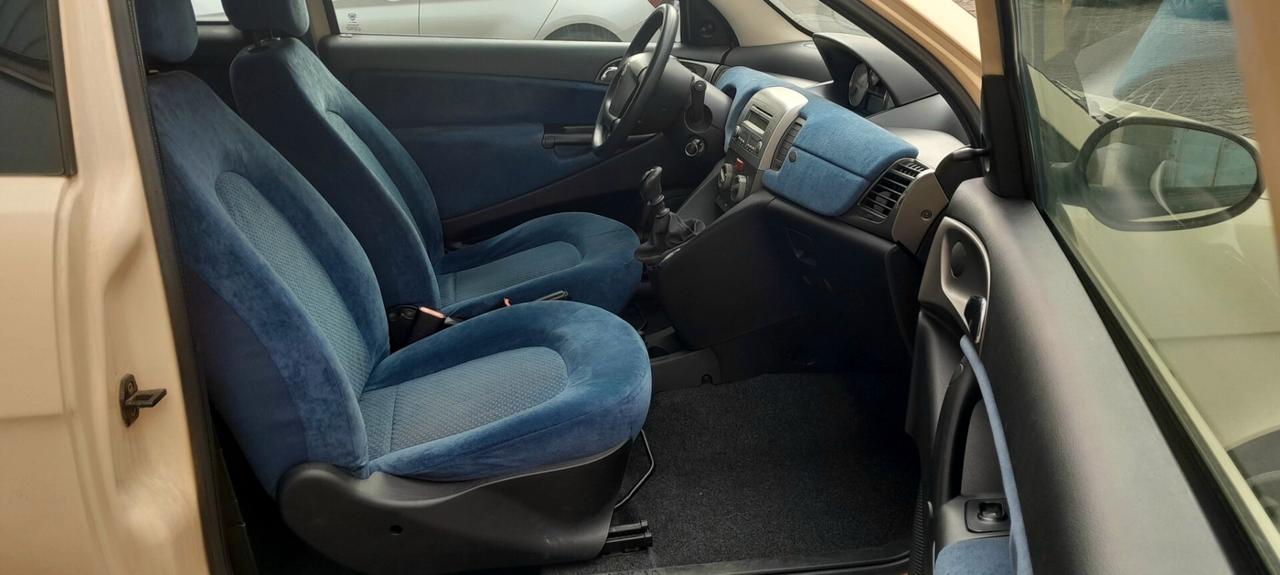 Lancia Ypsilon 1.2 Argento NeopatentatiOK