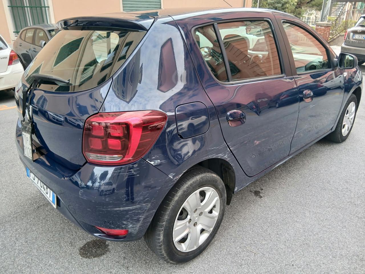 Dacia Sandero CON SOLI 18000 KM