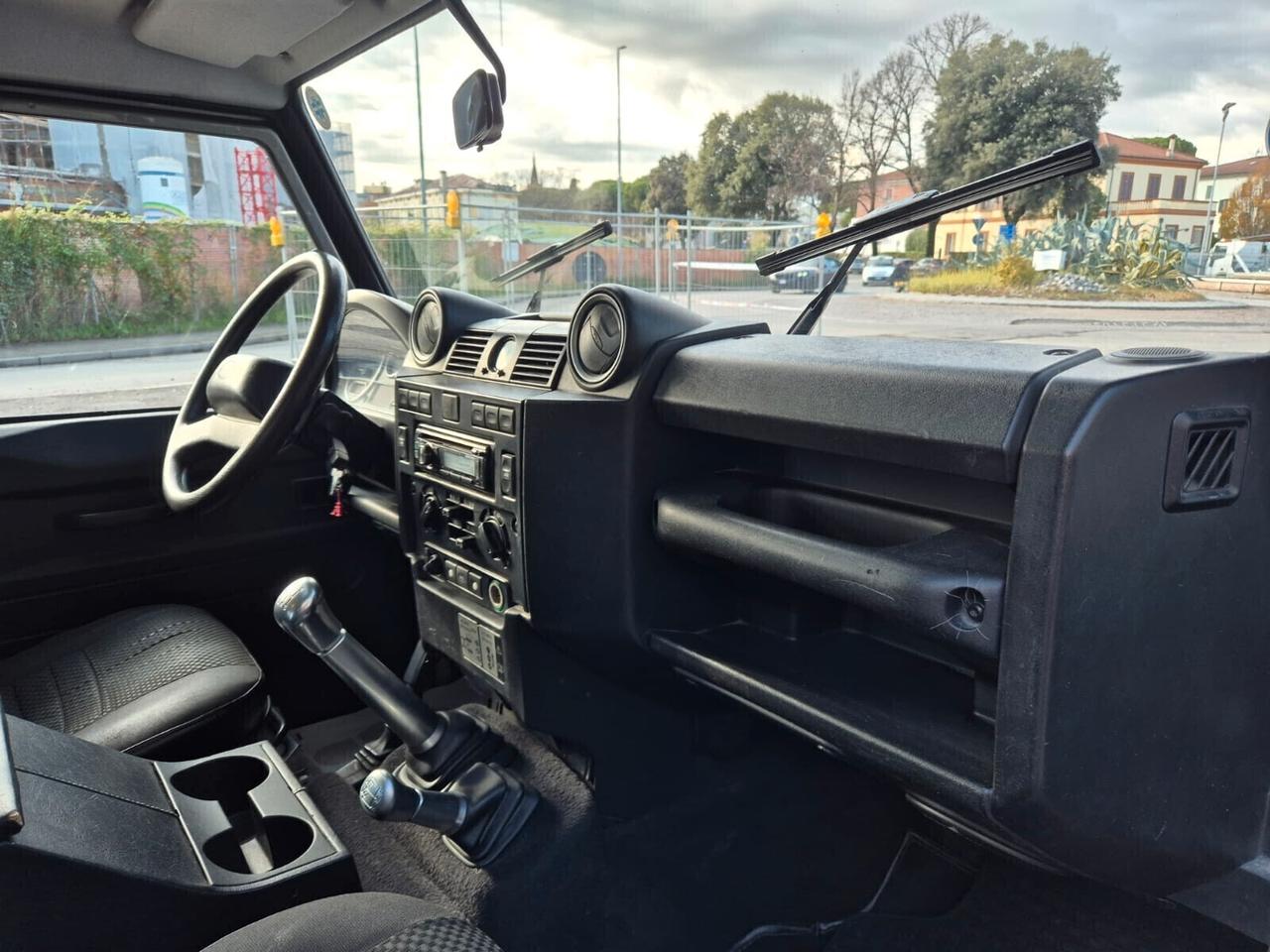 Land Rover Defender 90 2.4 TD4 Station Wagon S