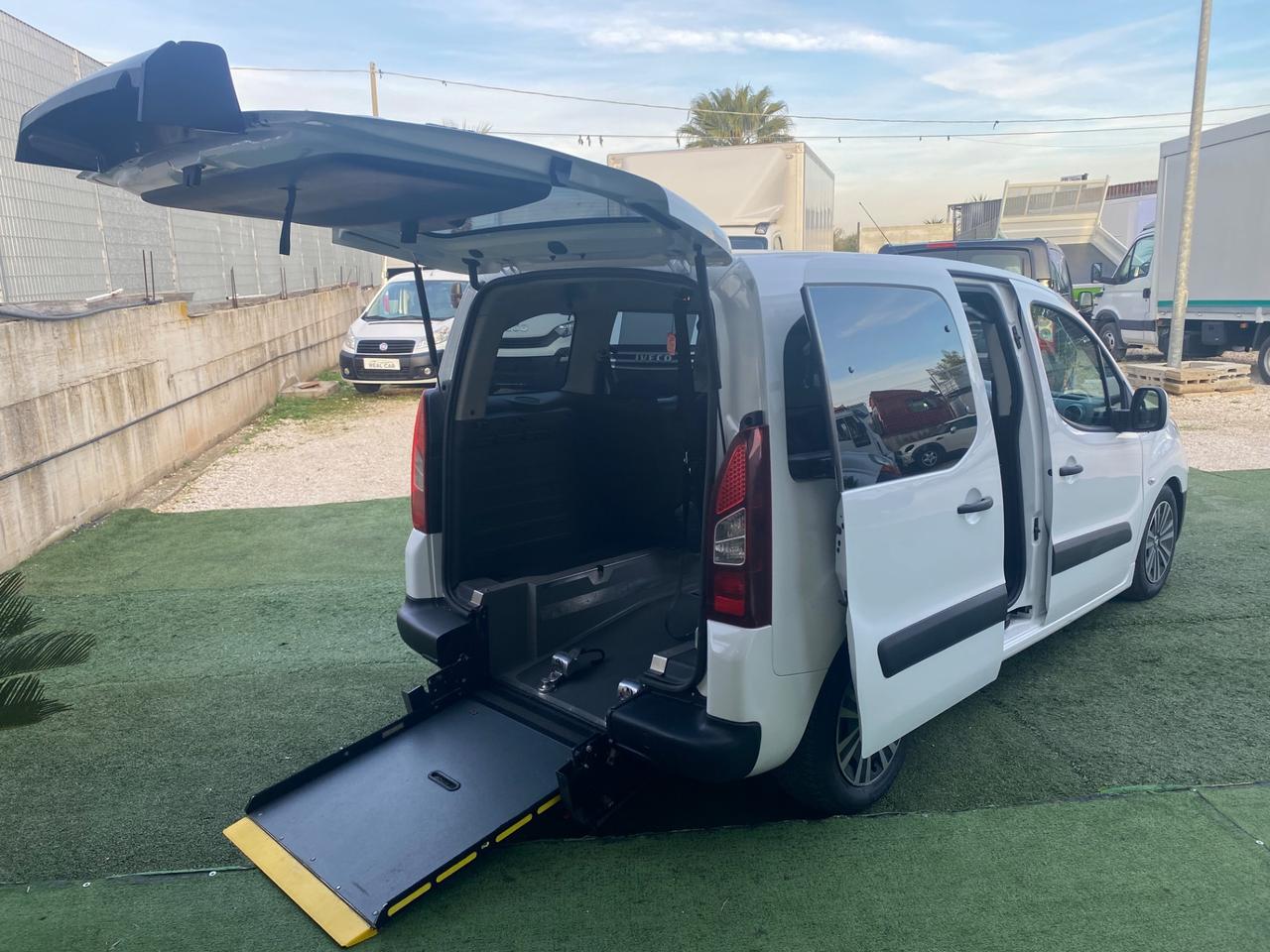 Peugeot Partner 1.6 HDI Pedana Disabile 2015