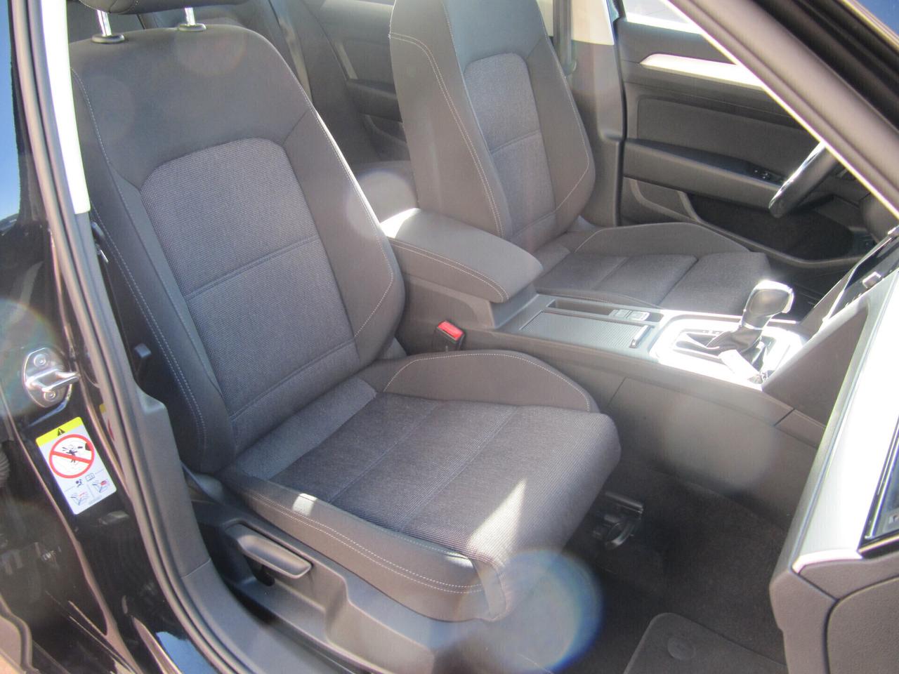 Volkswagen Passat Variant 1.6 TDI SCR DSG Business BMT - automatico