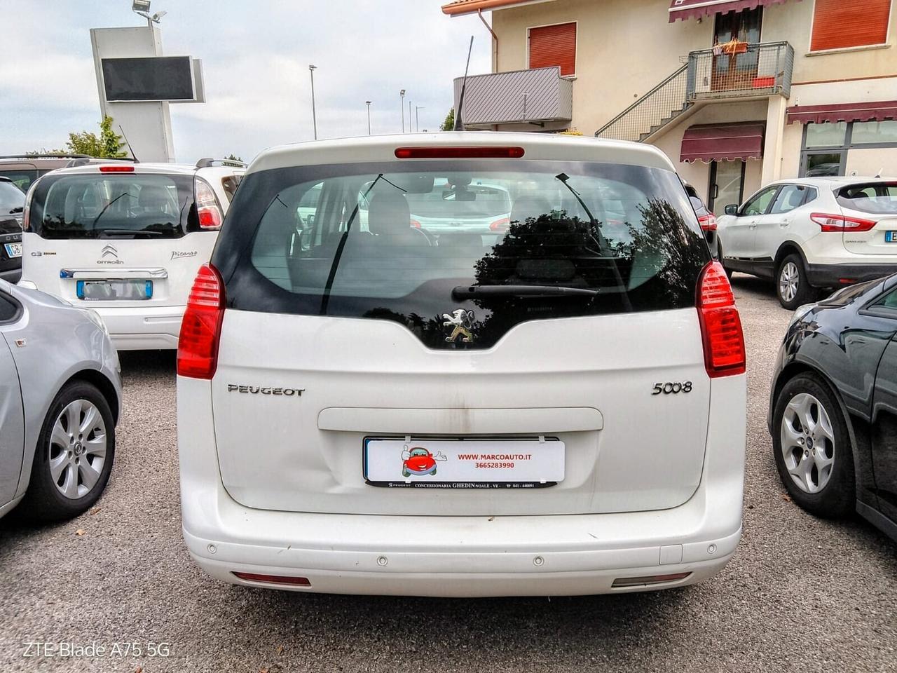 Peugeot 5008 7 posti 1.6 Diesel Neopatentati