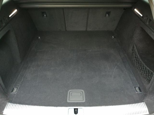 AUDI A4 Avant 40 TDI S tronic Business Advanced