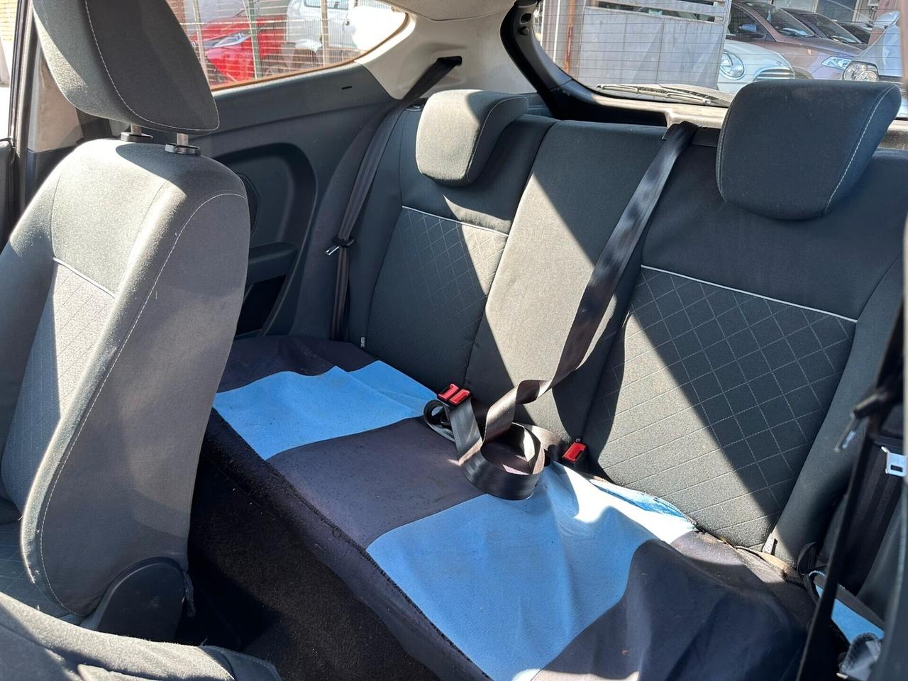 Ford Fiesta 1.4 3 porte Bz.- GPL Titanium