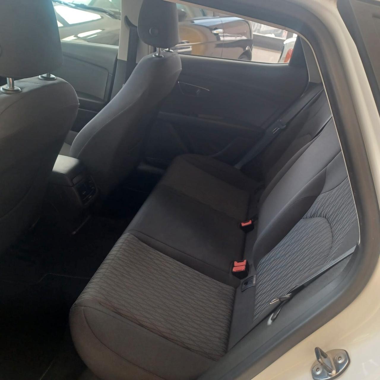 REGOLARMENTE TAGLIANDATA LEON 1.6 TDI PERFETTA
