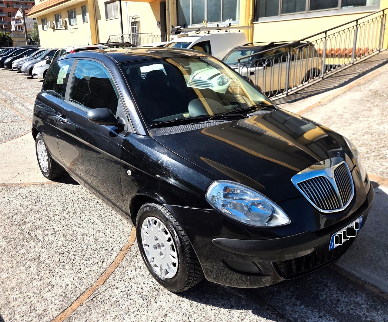 Lancia Ypsilon 1.2 Argento BEN TENUTA TAGLIANDATA