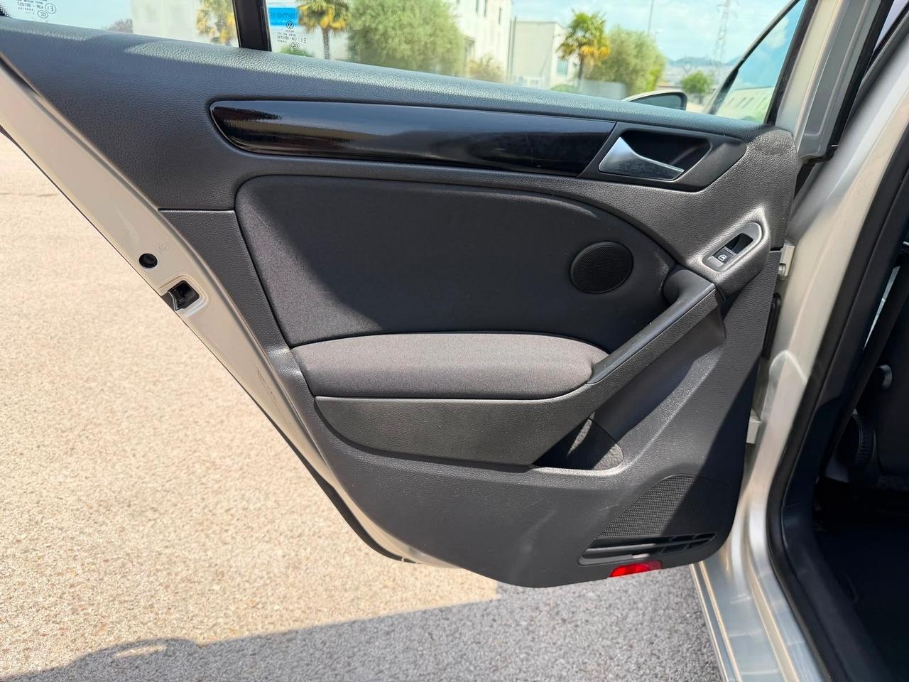 Volkswagen Golf Business 1.6 TDI 5p Highline