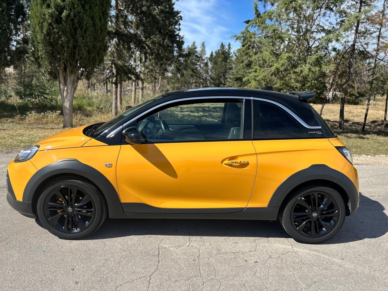 Opel Adam Rocks 1.2 70 CV