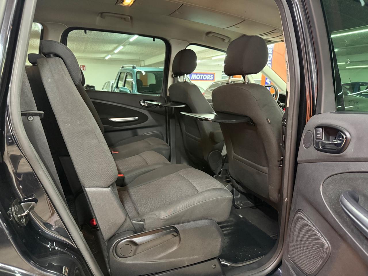 Ford Galaxy 2.0 da 140 CV - Gancio Traino Estraibile 7 posti