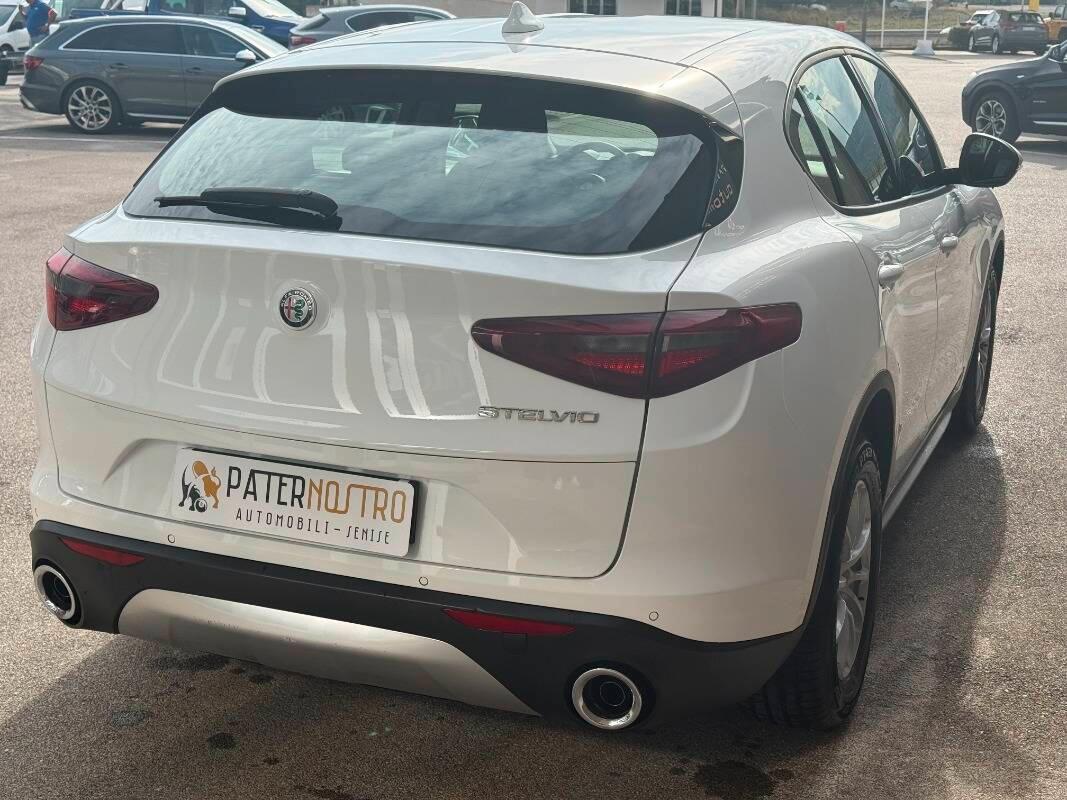 Alfa Romeo Stelvio 2.2 t Business rwd 160cv auto my19