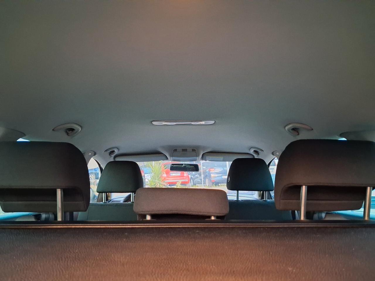 Volkswagen Passat 1.6 TDI DPF Var Comf. BM Tech.