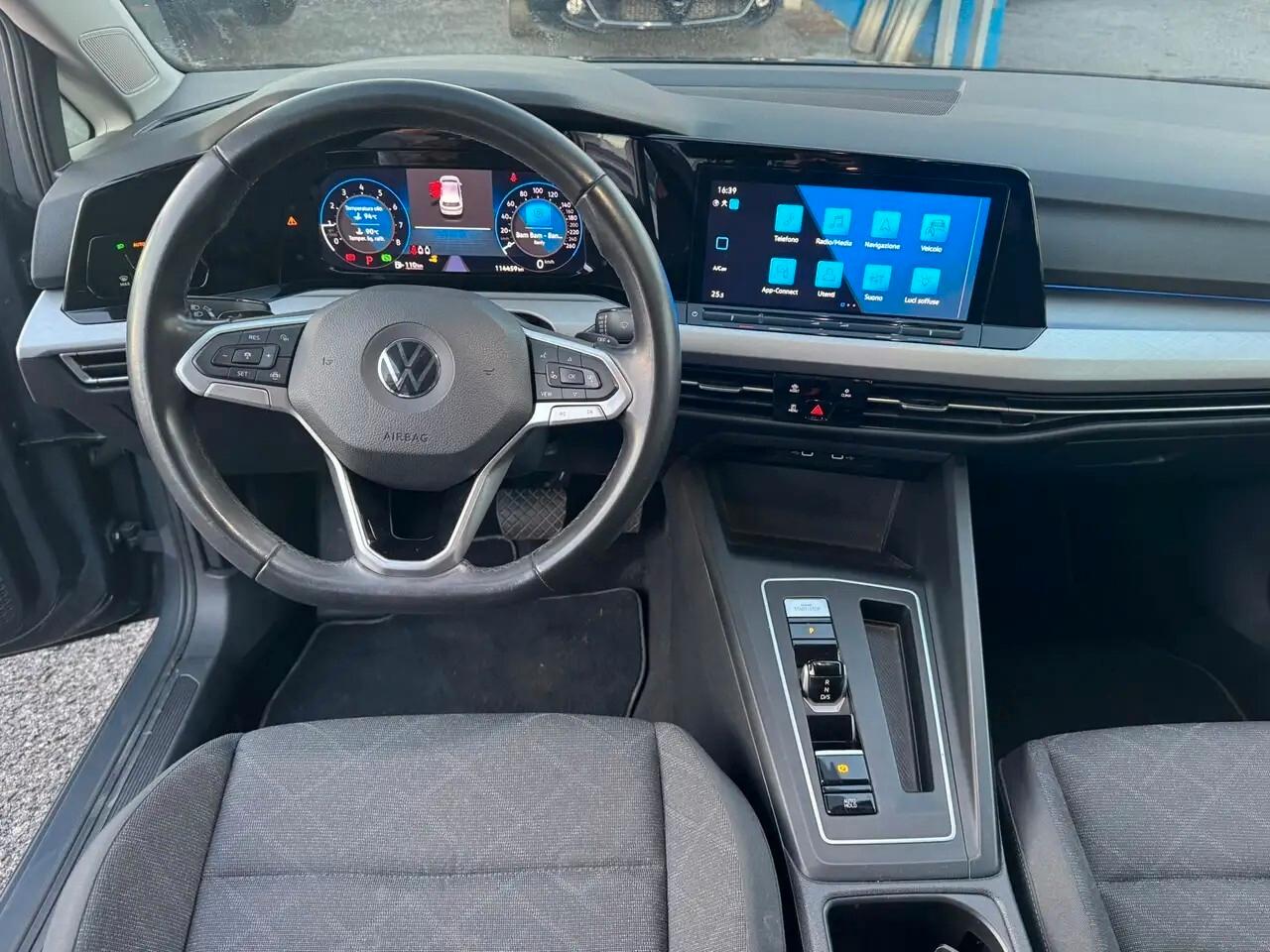 Volkswagen Golf 1.0 eTSI EVO DSG Life