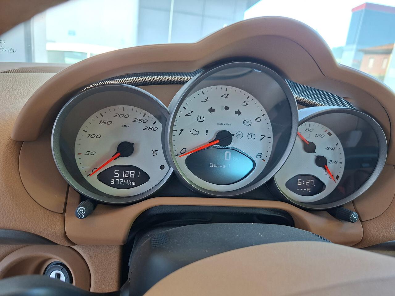 Porsche Cayman 2.7