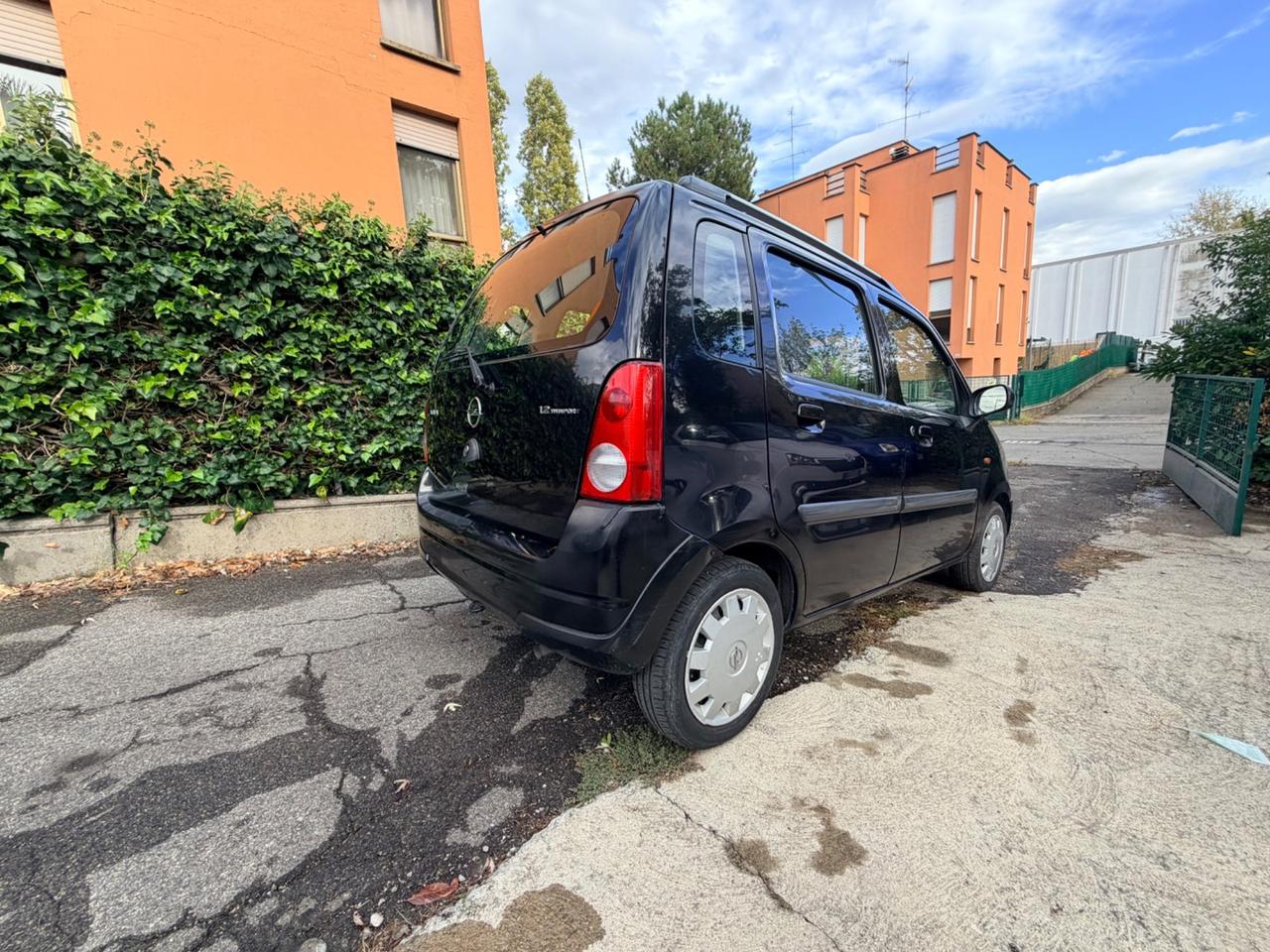 Opel Agila 1.2 16V Enjoy gpl