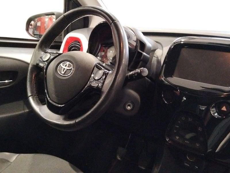 Toyota Aygo 1.0 VVT-i x-play
