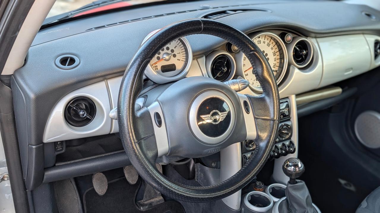 Mini 1.6 16V One