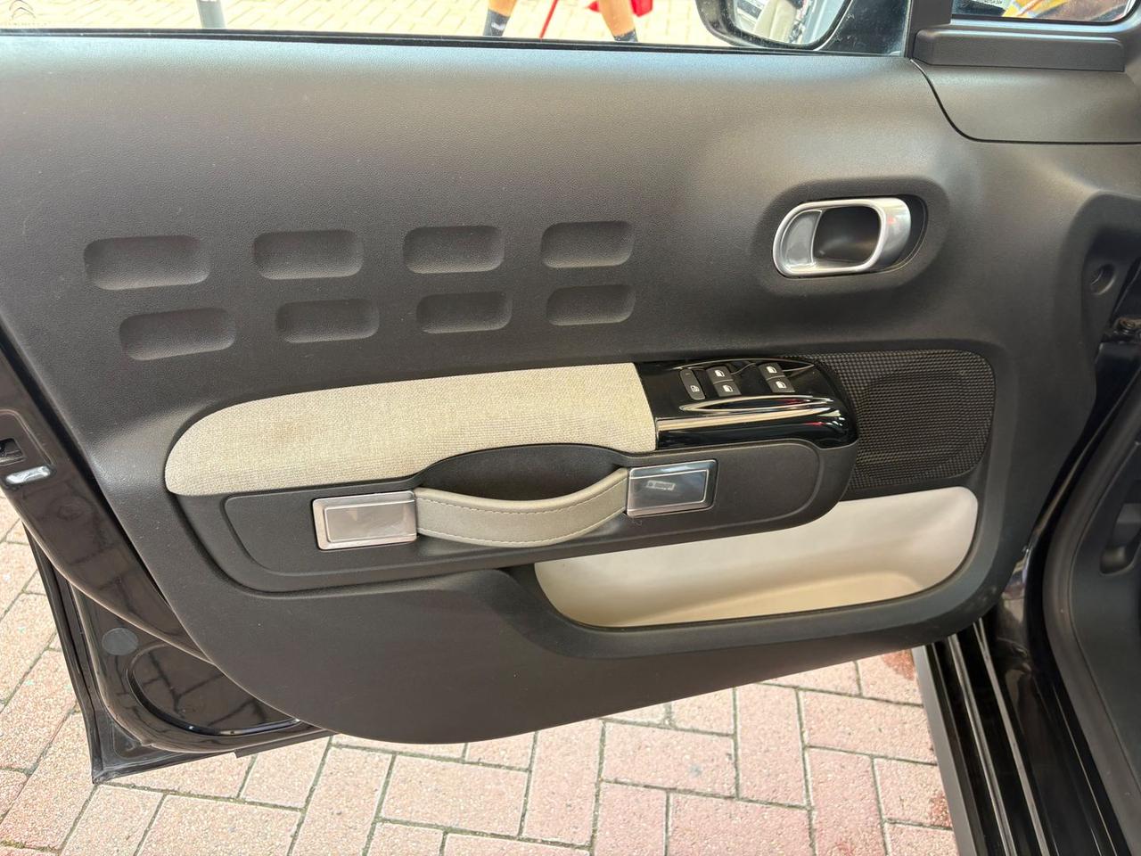 Citroen C3 Shine 1.6 Blue HDi 75 #12106