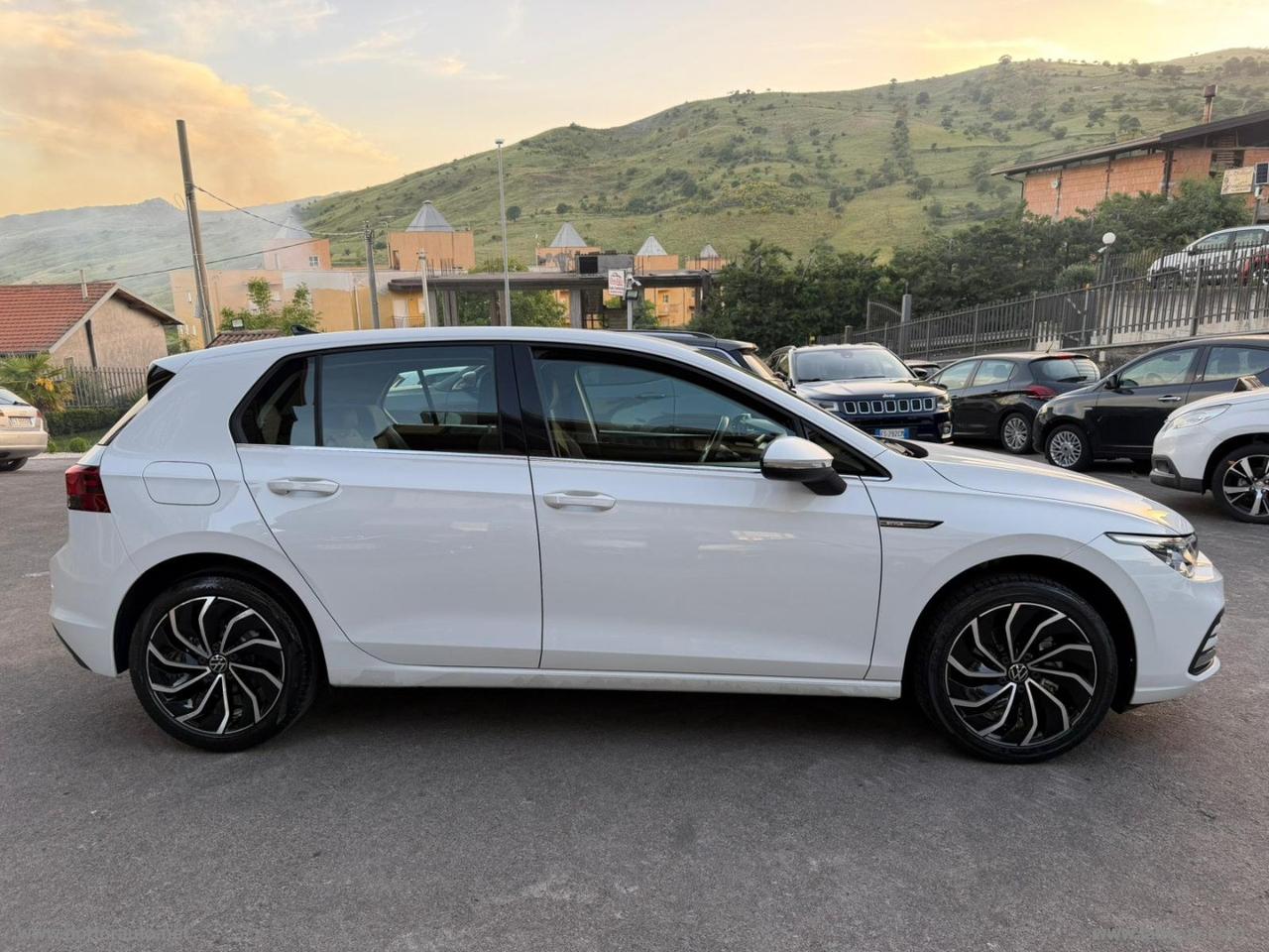 VOLKSWAGEN Golf 2.0 TDI DSG SCR Style