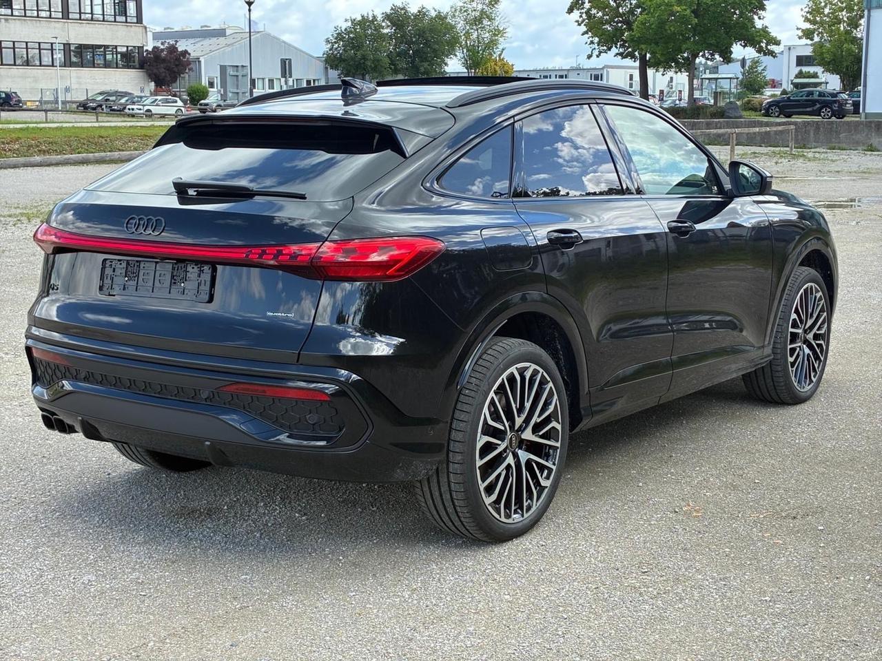 Audi Q5 SPB TDi 150 kW mHEV+ S tronic quattro line edition