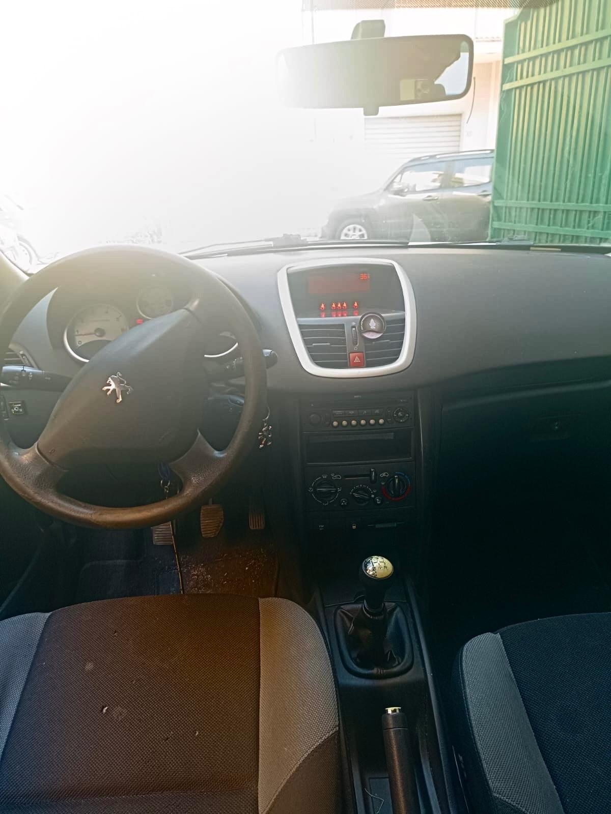 Peugeot 207 1.4 8V 75CV 5p. Energie Sport ECO GPL
