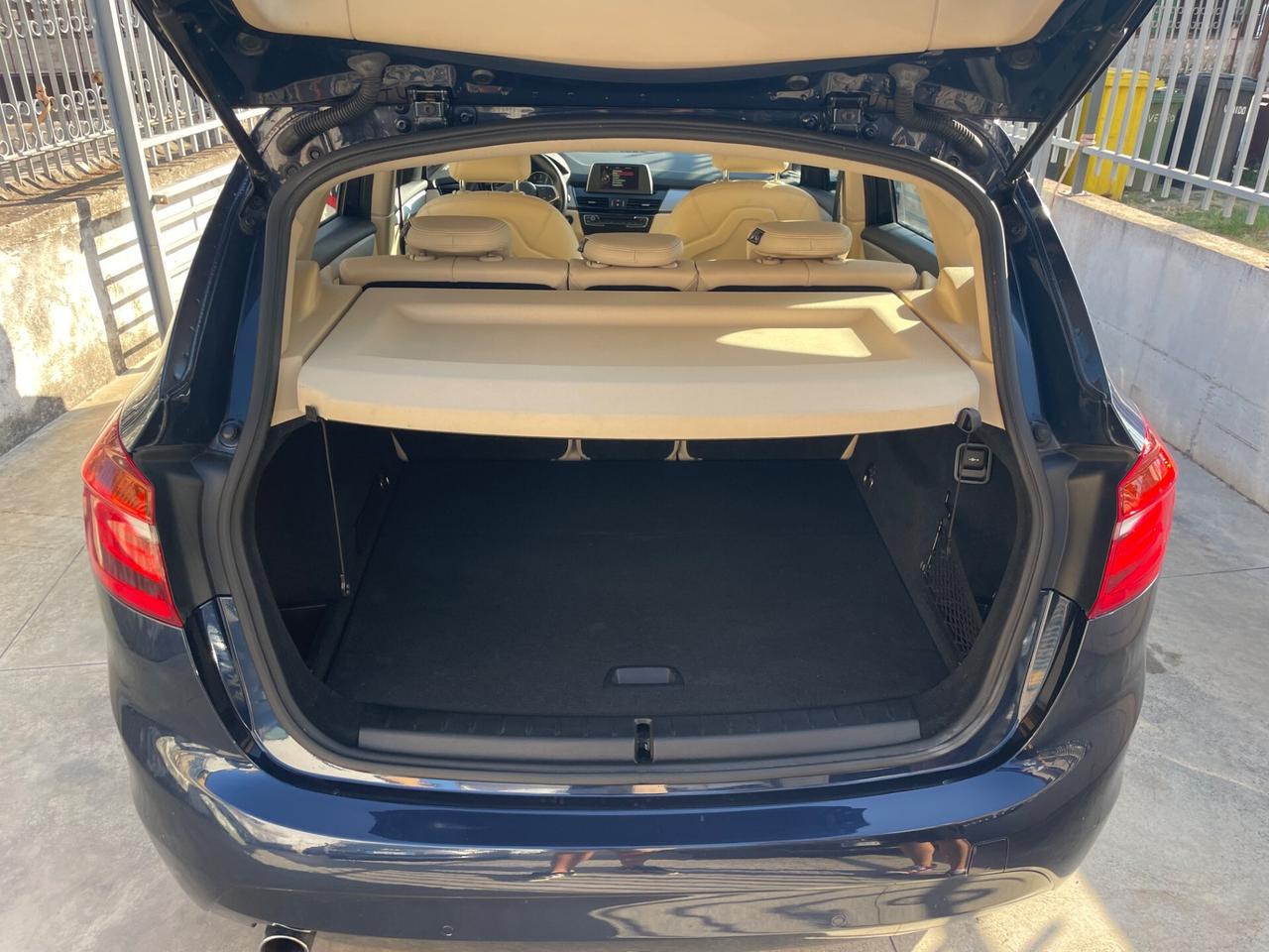 Bmw 2er Active Tourer 218d Luxury