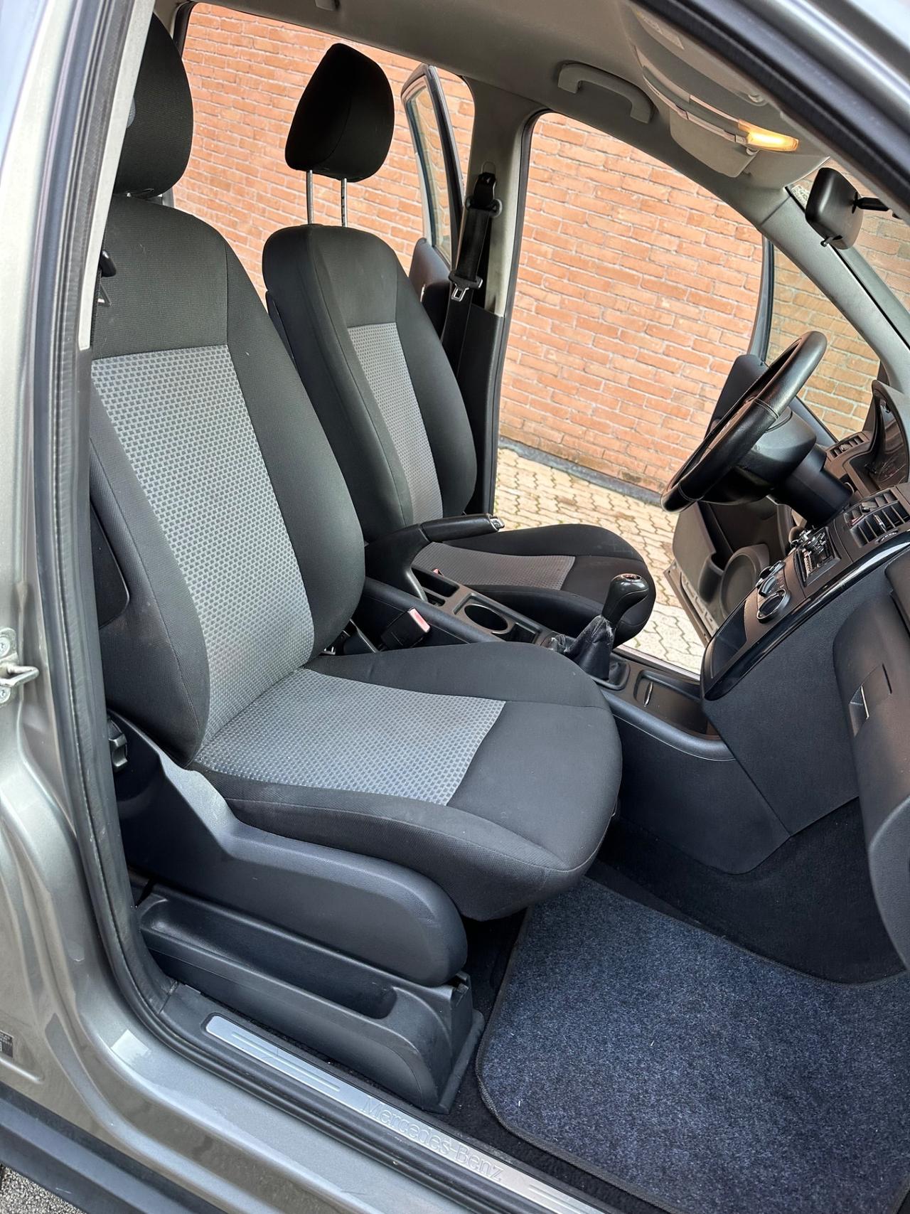 Mercedes-benz A 160 CDI BlueEFFICIENCY Elegance