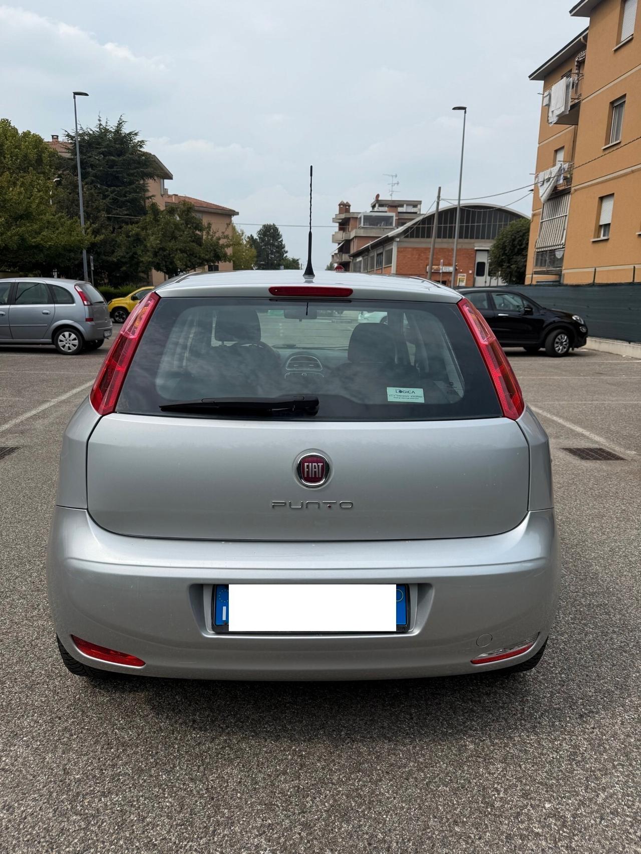 Fiat Punto 1.4 GPL - NEOPATENTATI - 12 MESI DI GARANZIA -