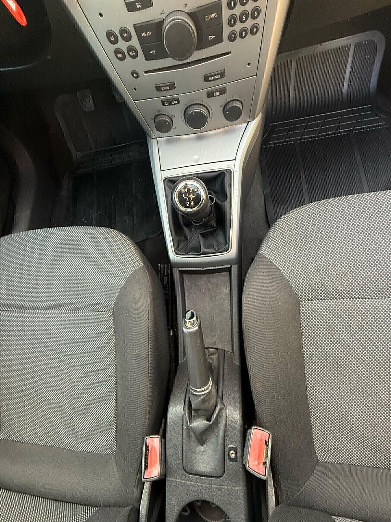 Opel Astra 1.4 16V GPL-TECH 5 porte Enjoy