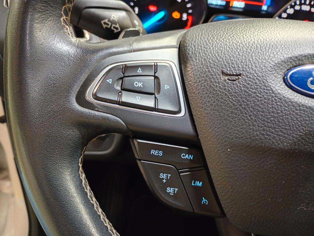 Ford Kuga 2.0 TDCI 150 CV S&S 4WD Powershift Vignale