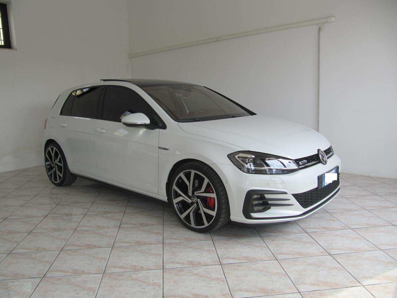 Volkswagen Golf 7 GTD 2.0 TDI DSG BlueMotion Technology -