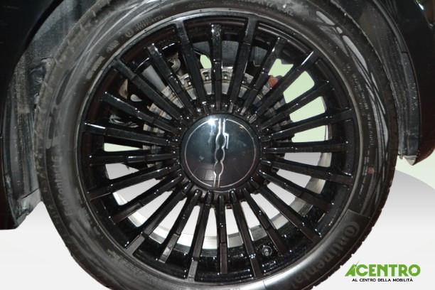 FIAT new 500e - LA PRIMA BY BOCELLI BERLINA 42 KWH