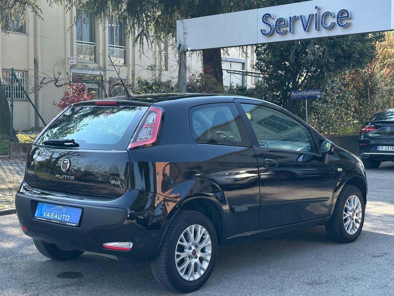Fiat Punto Evo 1.4 3P Dynamic Natural Power