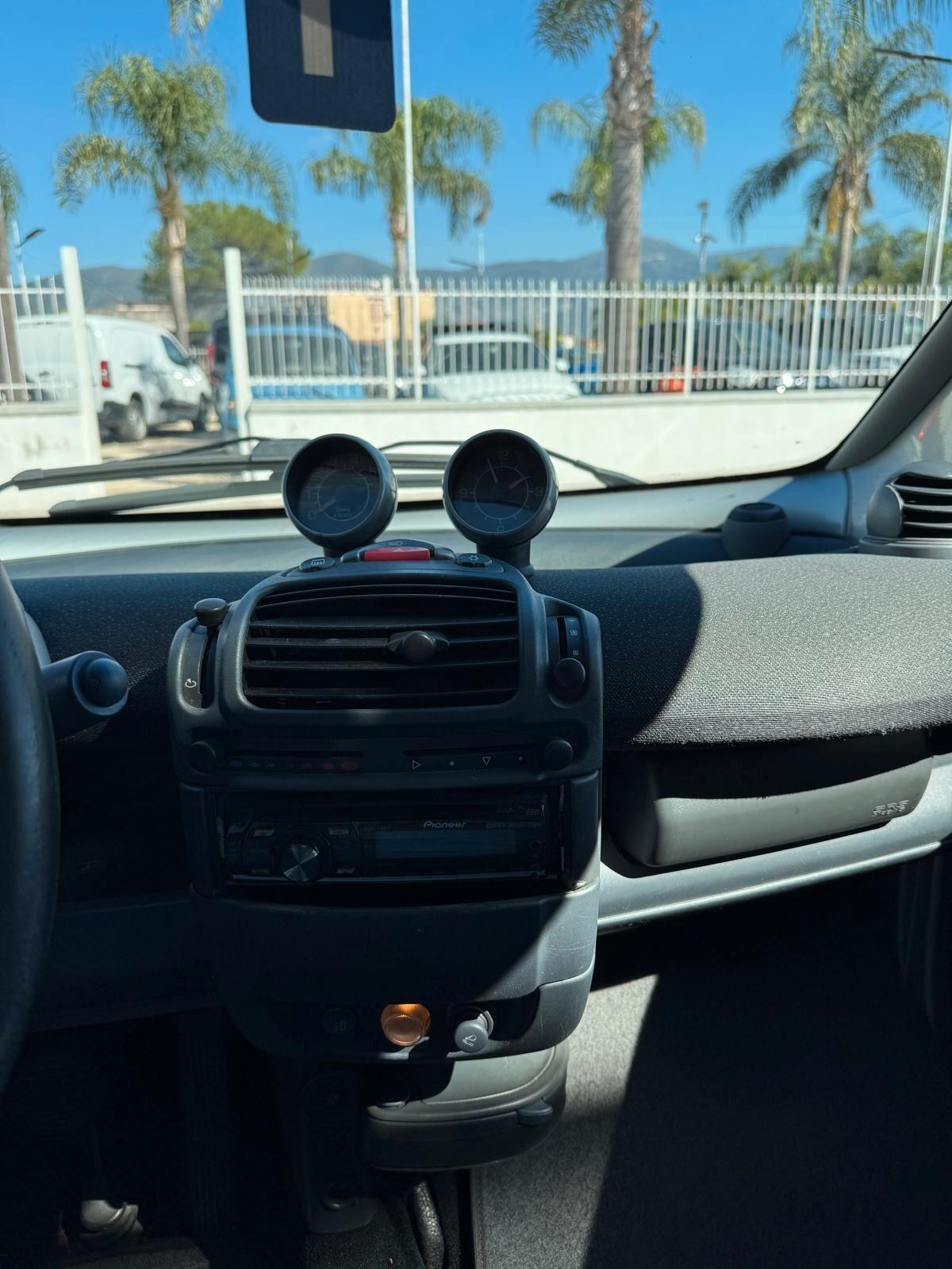 Smart 700 city-coupé pulse