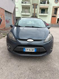 Ford Fiesta 1.2 BENZ/GPL