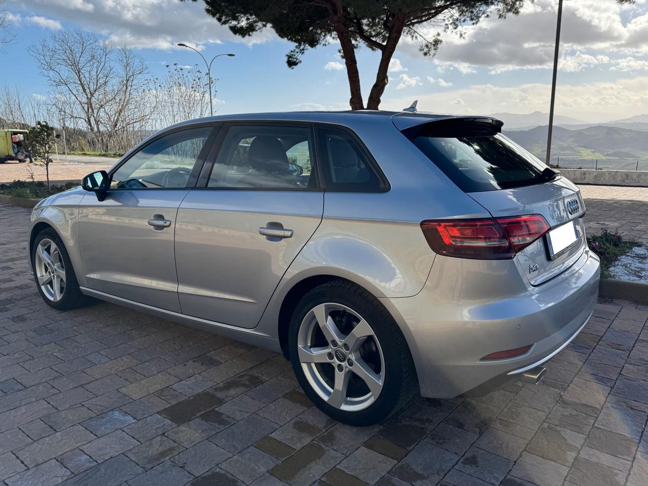 Audi A3 SPB 1.6 TDI S tronic Sport