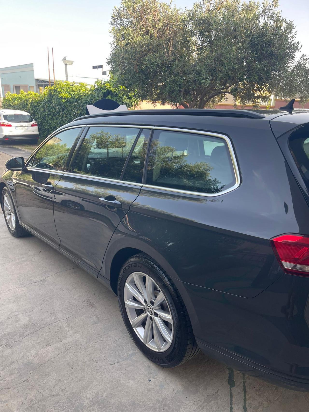 Volkswagen Passat Variant 2.0 TDI DSG Business BlueMotion Tech