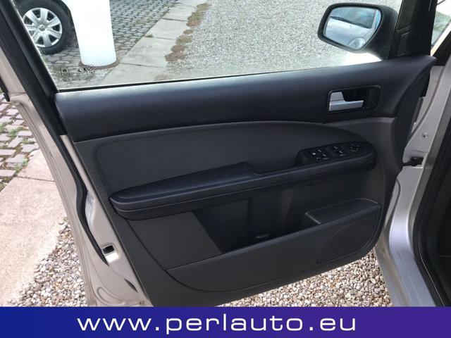FORD Focus C-Max 1.6 TDCi (90CV) Ghia